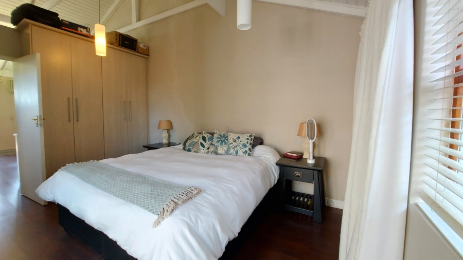 9 Bedroom Property for Sale in Montclair Western Cape